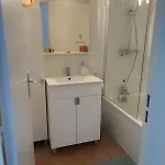 Petite Perle